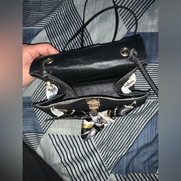 Black Geometric Pattern Mini Bag - Picture 3 of 3